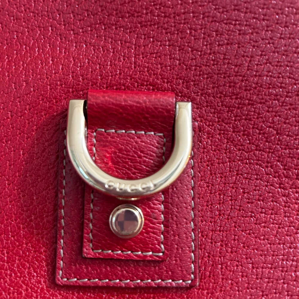 Gucci Abbey Shoulder Bag with Gold Hardware - Picture 3 of 17